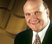 Steve Ballmer félicite Apple pour la création de l’App Store